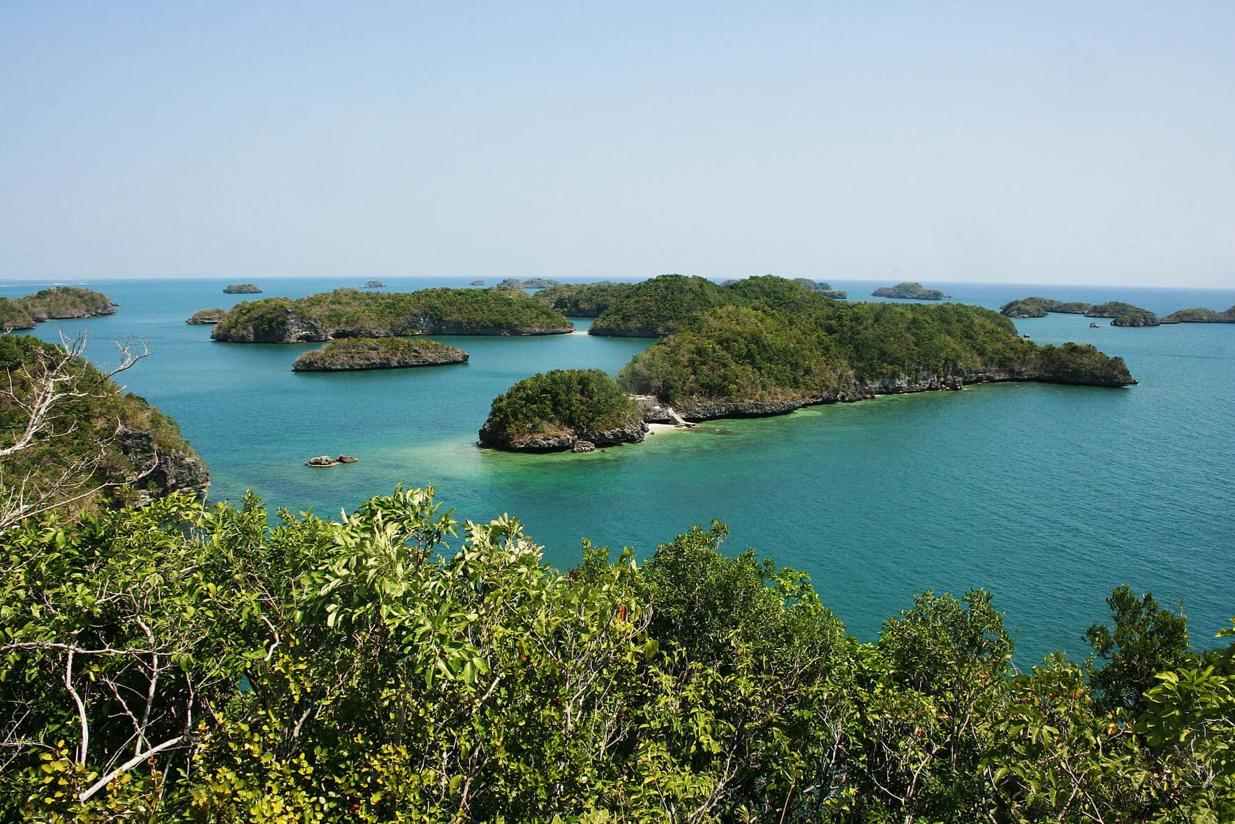 Alaminos-lake-view-phbus