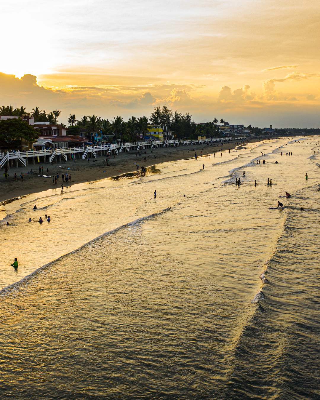 sabang-beach-baler